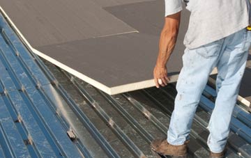 benefits of insulating Lednabirichen flat roofing